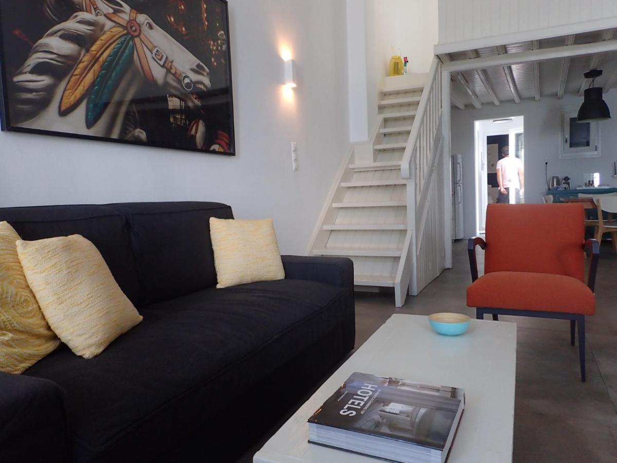Glitterati Corner Apartment